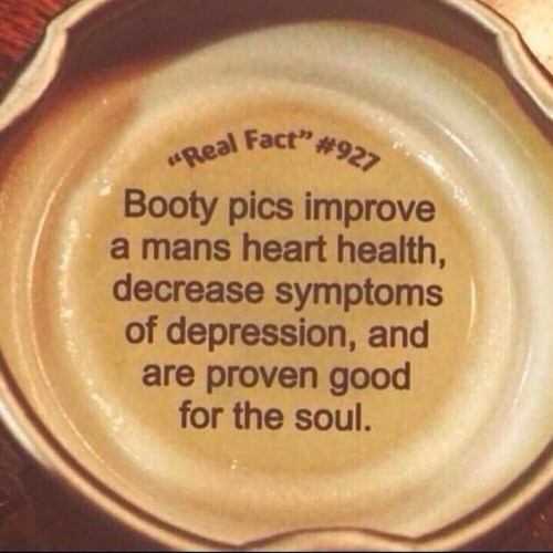 prettygirlsandbourbon:  Finally a Snapple Fact I can get behind. #prettygirlsandbourbon