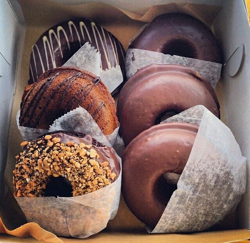 foodluxury:  Love Food? This blog is for you. 