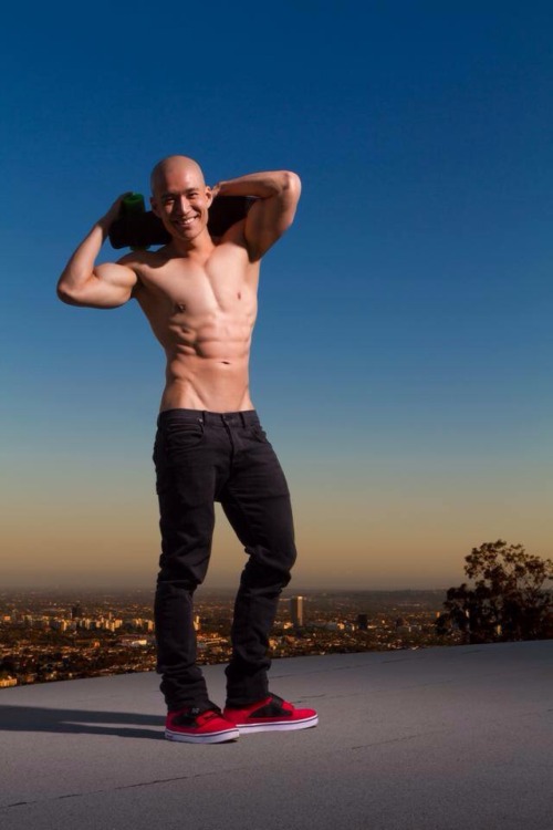 melaninmuscle:Bald Kevin Kreider