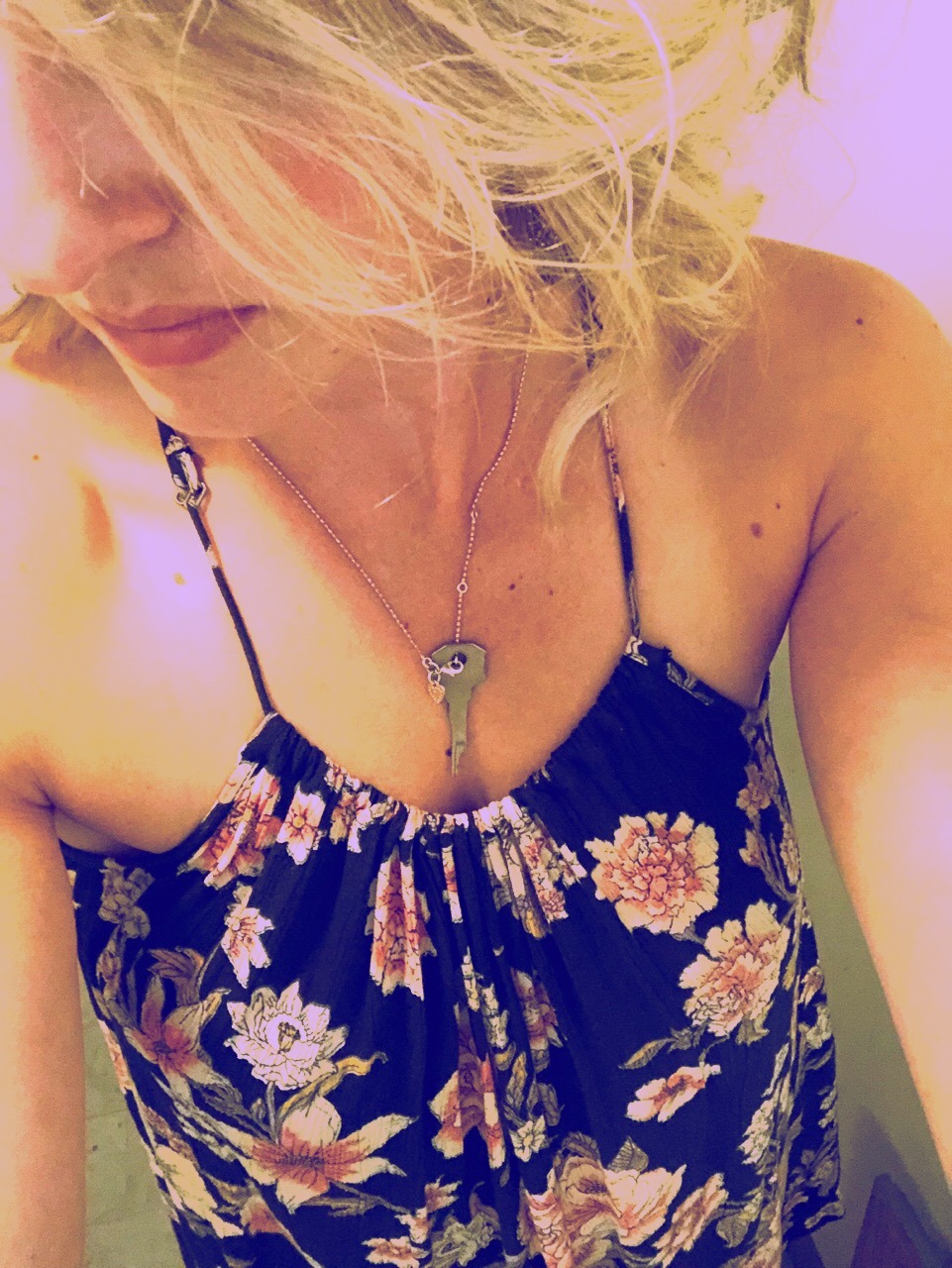 locked-in-her-love:  augustkeycouple: Days like today I’m so grateful for my key,