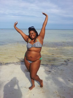 howtolivefatandhappy:  Fatkini in the Keys! (Not for porn blogs) 