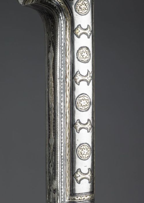 art-of-swords:Yatagan SwordDated: 1809Place of Origin: Turkey and Sarajevo, Bosnia and HerzegovinaMe