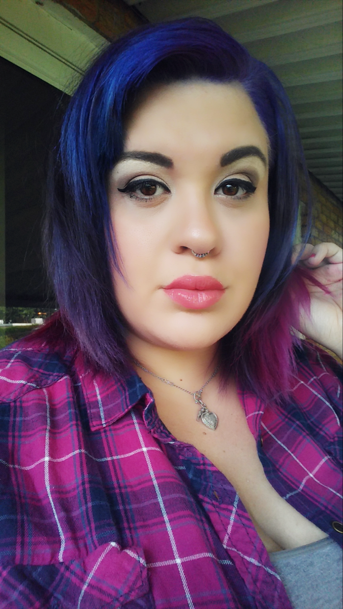justabebopbaby:  Purple and pinkie  Stunning
