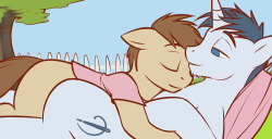 askcobaltsnow:  Summer cuddles~(character is “Snicker Hoof” of my best buddy &lt;3)  Daww :3