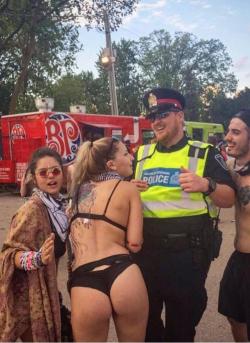 festivalgirls:  No shame http://tiny.cc/cwqtiy