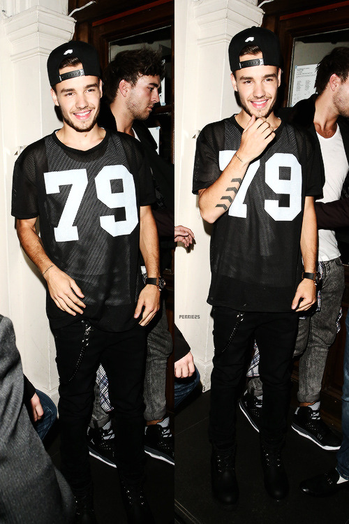  Liam leaving Funky Buddha, August 29.   porn pictures