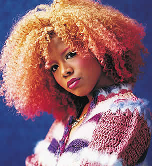 knownann:  K-QUEEN. Besides Lil Kim, Kelis is a trendsetter worth noting. I didn’t