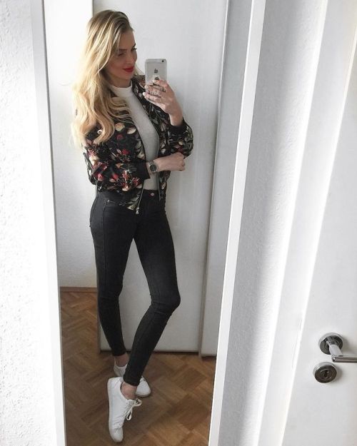 rosegalfashion: Nice selfie Nice outfit from @rosegalfashionfree shipping worldwide#rosegal.com