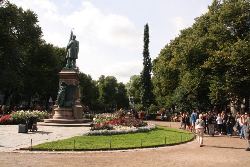 at Esplanadin Puisto, HelsinkiThe Esplanade Park was perfect for a leisurely afternoon stroll in the