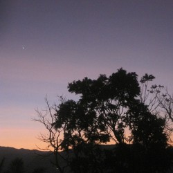 #Atardecer En #Armenia #Antioquia Están Hermosos Estos Tiempos De Cielos Multicolores