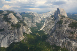 tulipnight:  Yosemite by  Vinay Deshpande