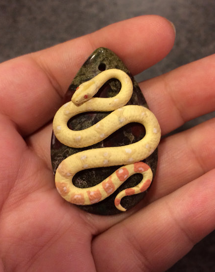 davekat:  stammsternenstaub:  satanickittens666:  nutella0mutt:  Just found this awesome shop on Esty called Cold Blooded Creations Esty (x)Facebook (x) Featuring these adorable and marvelous little reptile jewelry. Had to share some of my faves!  i want