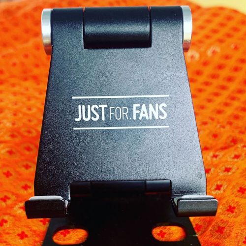 malehypnosis: My cool @justforfanssite #iphone stand will come in very useful for my live show on #j