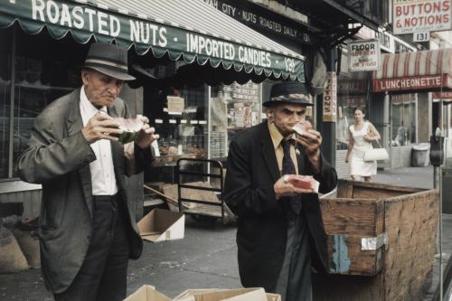 Helen Levitt - NY (2) - **Nudes & Noises  