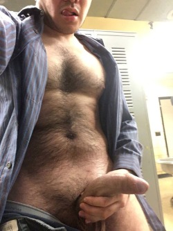 hairy-males:What I do when I’m alone leaving