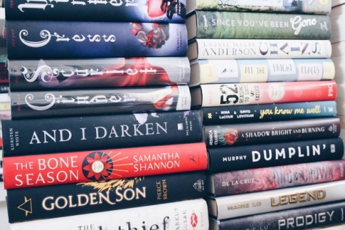 thepaige-turner:All my signed books