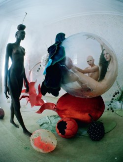 saloandseverine:  LOVE #16 SS 2016, Hieronymus Bosch Anna Cleveland &amp; Grace Bol by Tim Walker 