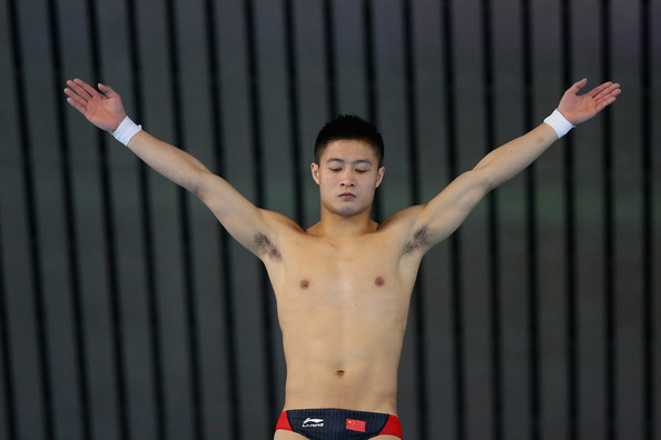 chinitongkalbo:  Yang Jian is one of my favorite diver now. He is the current world