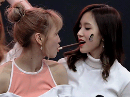 chaenqs:  mimo doing the pepero game then comes minatozaki “nowkiss!“ sana