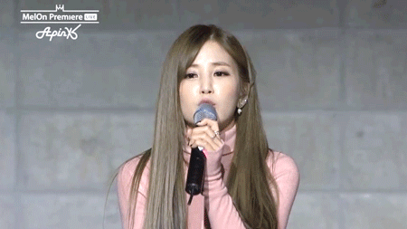 pink-panda101: 141120 Melon Pink LUV showcase Chorong’s aegyo [x]