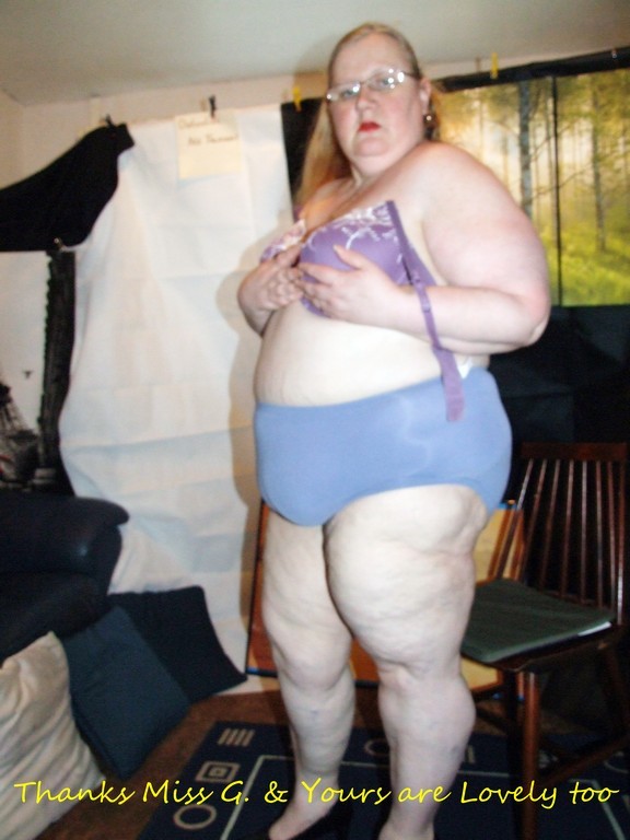 ajbbwqueen:   If you want to fuck me , book me! now accepting 2014 bookings be quick