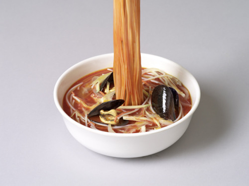 martinekenblog:  Hyper-Realistic Resin Sculptures of Dangling Korean Noodles Artist Seung Yul Oh recreates common Korean noodle dishes, but with a spectacular twist. Using synthetic resin, a pair of chopsticks float 12-feet-high, with dangling noodles