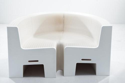 FlexibleLove - An EcoSofa seating from 2 up to 16 people.Whether a chair for one person, a seating f