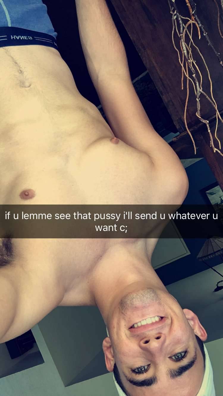 snapboysbaited:  DM if you would like me to bait someone for you((: