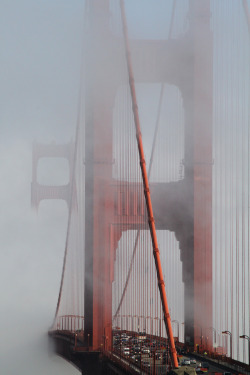 r2&ndash;d2:  Golden Gate Bridge by (aalmada) 