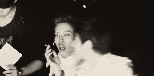 jongsuk0206:     Indirect kiss ~(￣3￣)~ and Dongwoo not caring one bit     