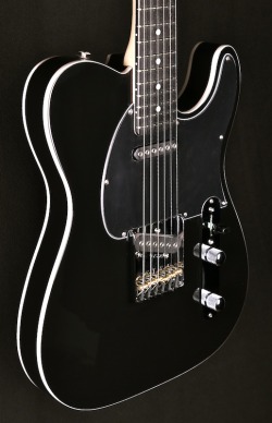 badluckbenson:  G&L ASAT® Classic  http://www.maplestreetguitars.com/show_item.php?dep=05&cat=130&item=ASAT%20CLASS%20TUX