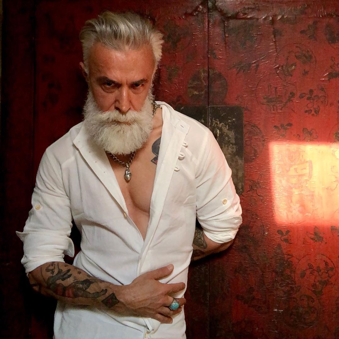 Alessandro Manfredini | Men fashion casual outfits, Designer suits for men,  Mens outfits