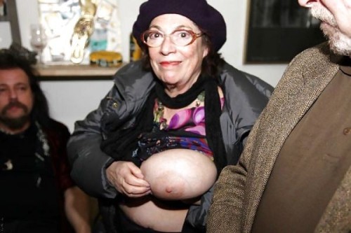 itsmeroger:Milk anyone?