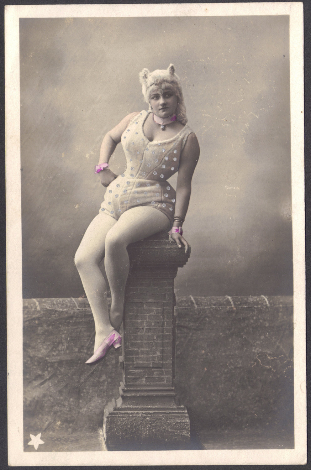 vensuberg:A rare mention of the photographer or publisher Sazerac, whose work, i
