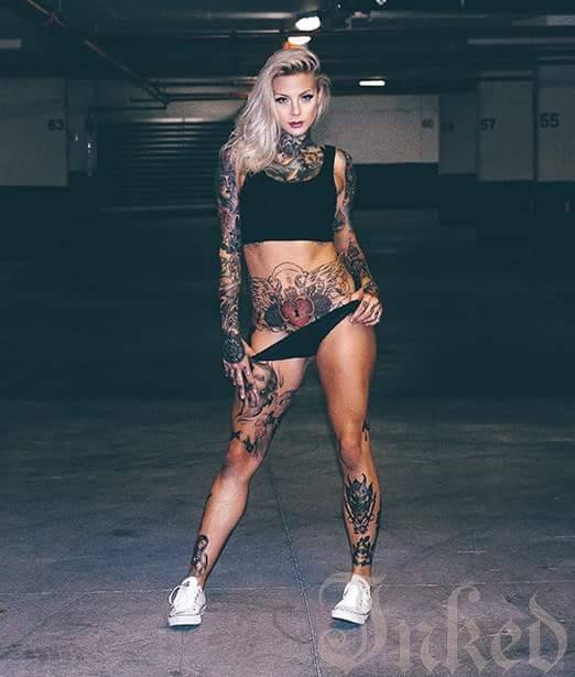 Tattoed girls are sexy.