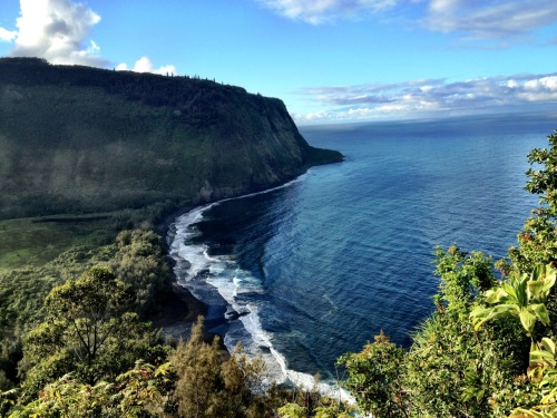 Magical Waipio Valley&hellip; This place has my heart. Yesterday, my boyfriend &amp; I took 