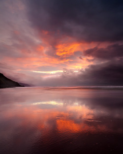 leebarguss:  Somerset Coast Sunset (by peterspencer49)