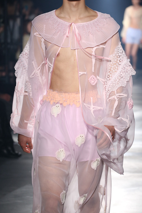troublepeach:MIKIO SAKABE