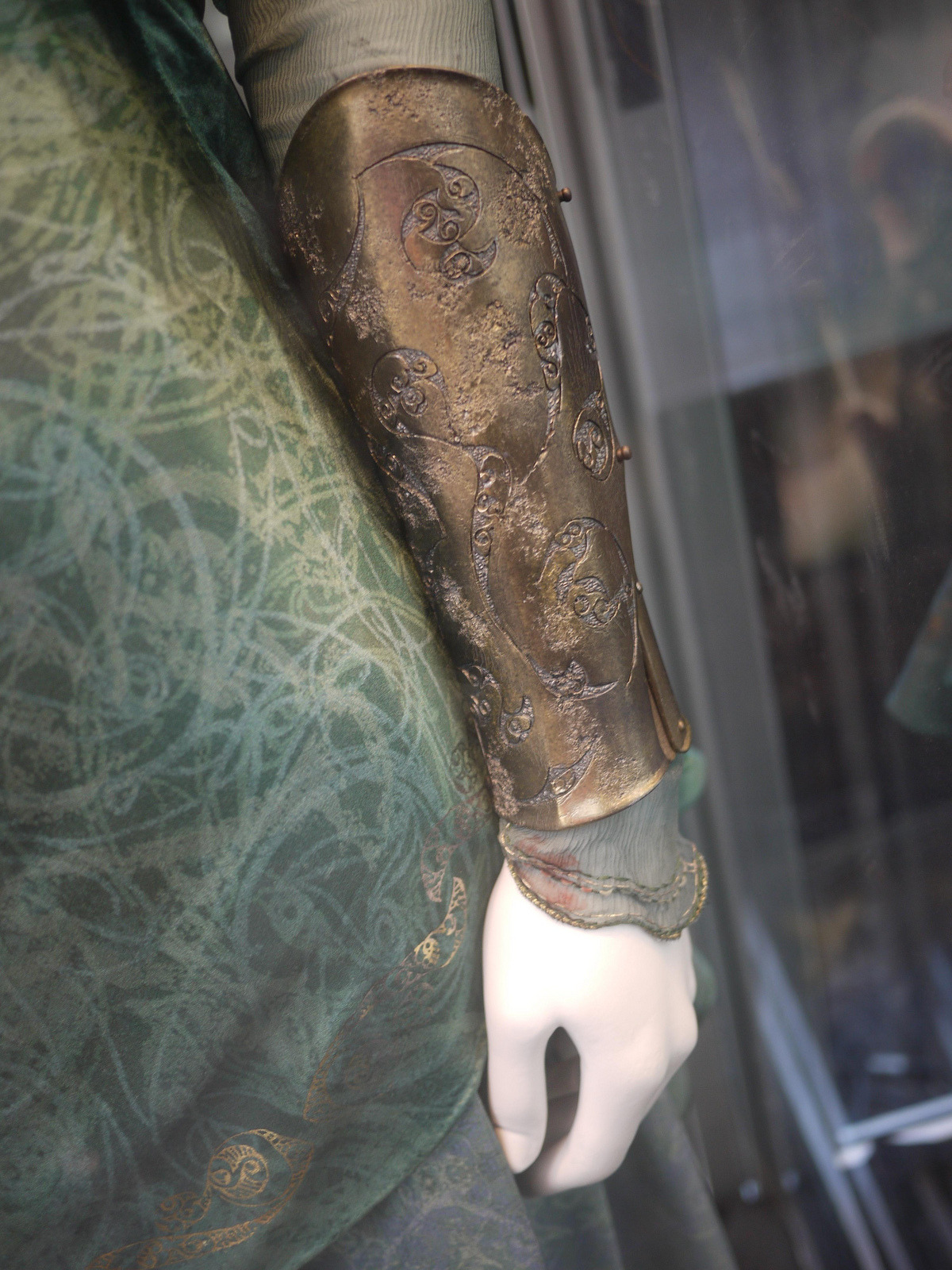 vaeln17:  Frigga and Sif costumes  (x)  