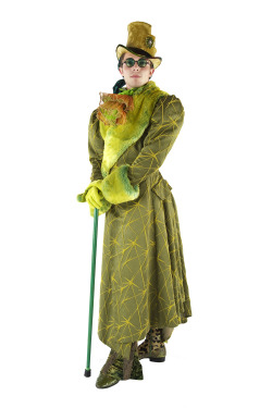 opulentdesigns:  Emerald City costumes from London’s Wicked West End theatre performance. Designed by Susan Hilferty. (&frac12;) 