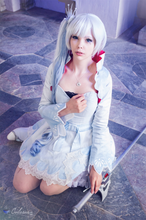  My Weiss Schnee (RWBY) costume <3!~~costume, make-up, model by me (http://facebook.com/calssara.