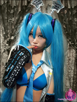 cosplaydeviants:   HAPPY NEW YEARS, cosplay