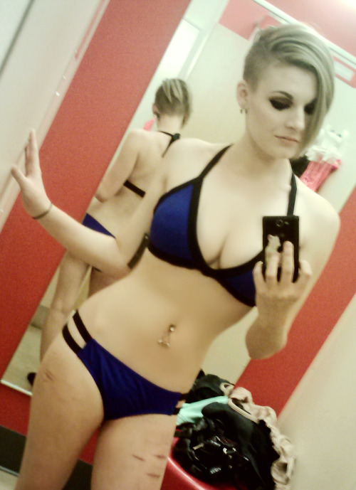 hip-hip-poohray:Guess who got some new swimsuits for their trip to FL  Both sets look incredible!