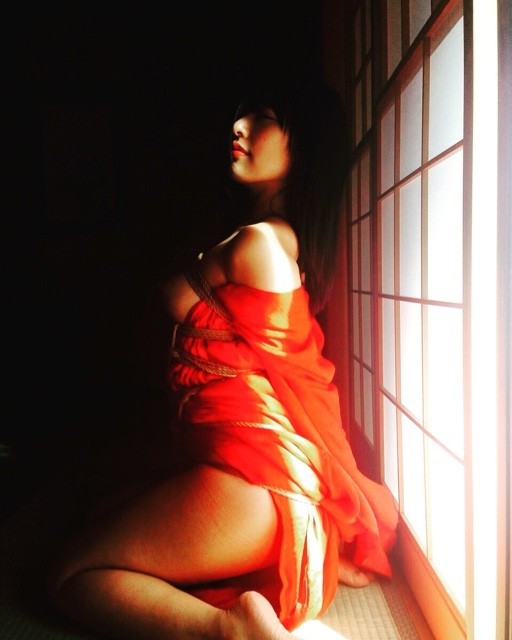 reckless330:  由愛可奈