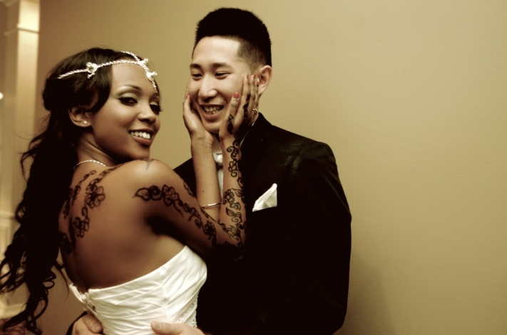 one-mic:  bxtchplease:  tourettesandsex:  somalicouples:  Farhia and Jason  Somali