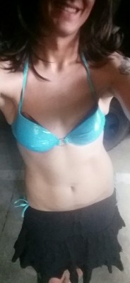 txsissy420:  ashley420gurl:  Cute bikini