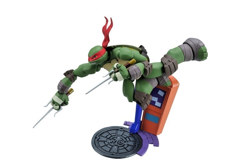 zimmertw:   リボルテック レオナルドhttp://www.hobbystock.jp/item/view/hby-acf-00004583