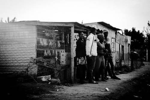 Hlel&rsquo; ekhoneni | Kokosi | 2020#kafuka #be_kafuka #streetphotography #street #photography #phot