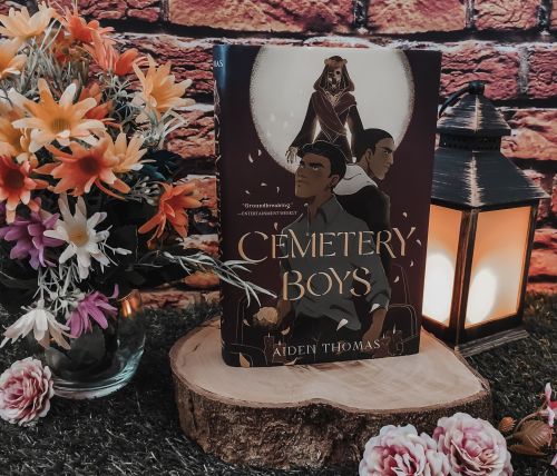 zenyatta-chaotic-ace:Meus livros de 2020: Cemetery Boys, Aiden ThomasYadriel wanted to chase down th