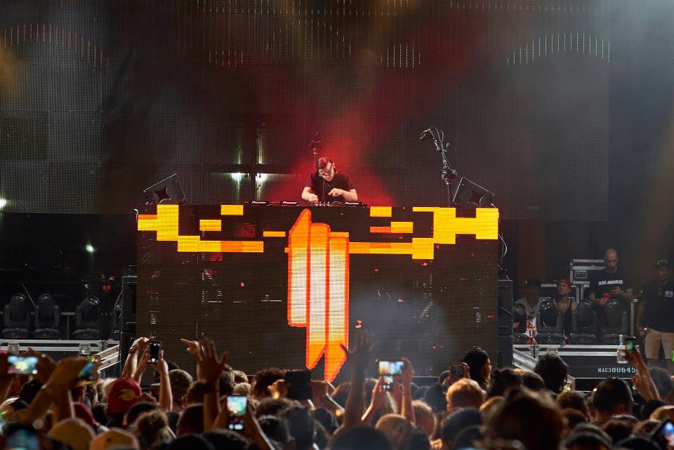 reloadskrill:  Mad decent Block party 2015 Dallas (photo by Alexander J. Hufschmid)